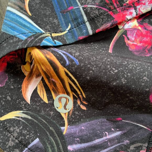 Lululemon Speed Up Shorts 4" - Picture 3 of 3